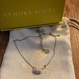 Kendra Scott Necklace 💛 With Box and Bag 💛
